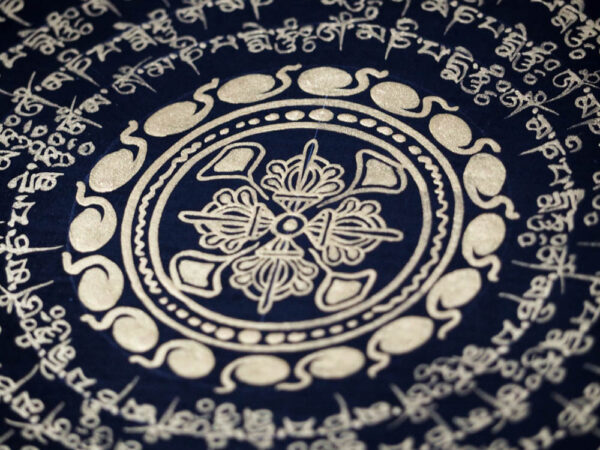 Mandala Podwójne Dordże Czarno-Złota Detal