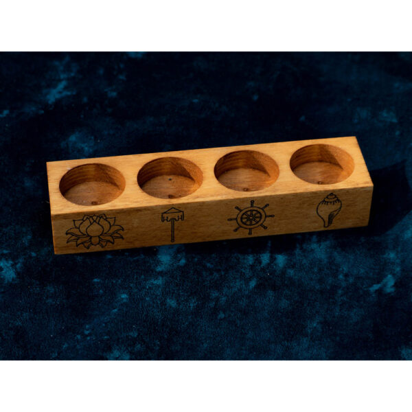 świecznik drewniany na 4 tealighty 8 symboli pomyślności