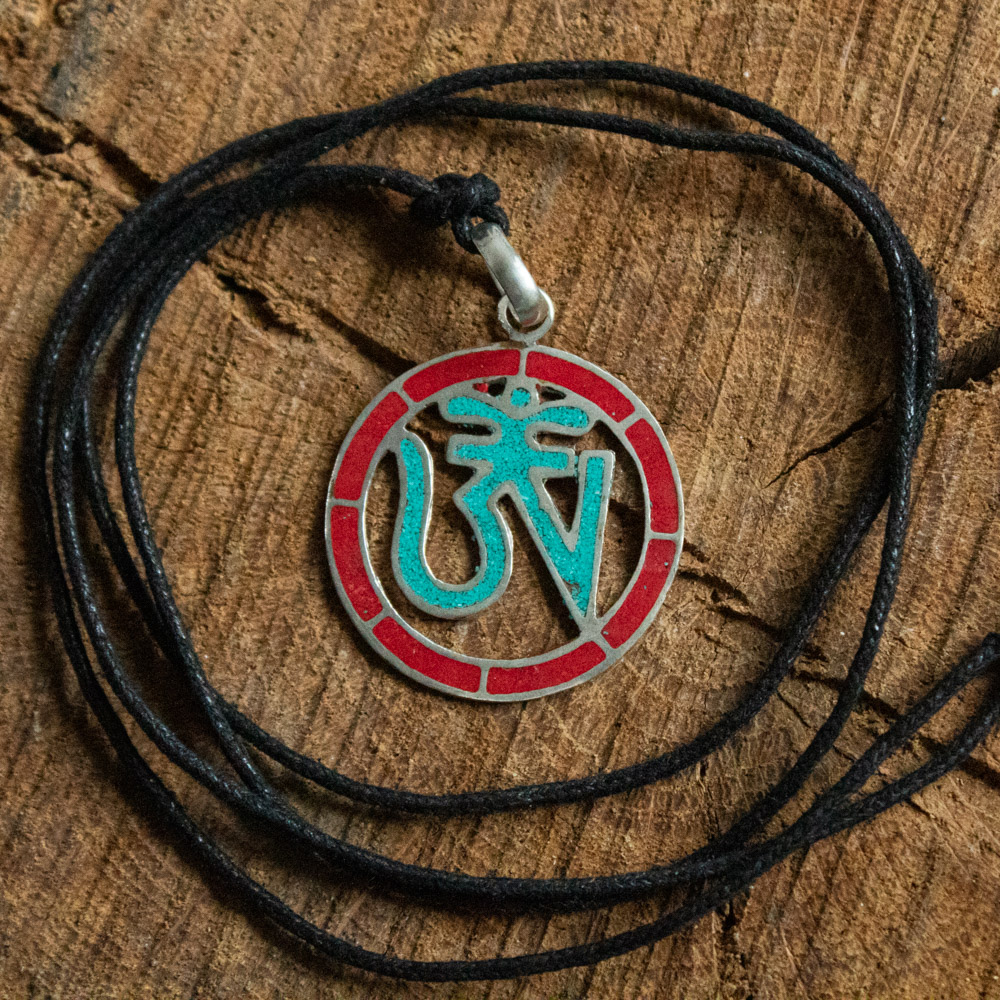 naszyjnik, amulet tybetański om