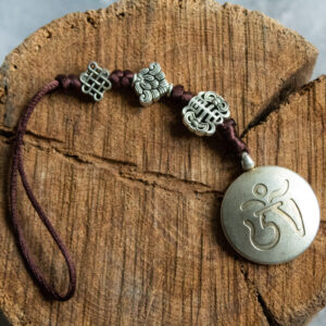 Amulet Kalendarz Tybetański Om