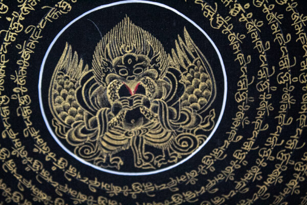 Mandala Ze Smokami Garuda