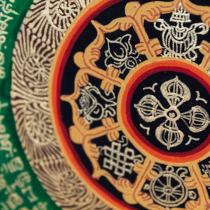 Mandala 8 symboli pomyślności zielono-złota