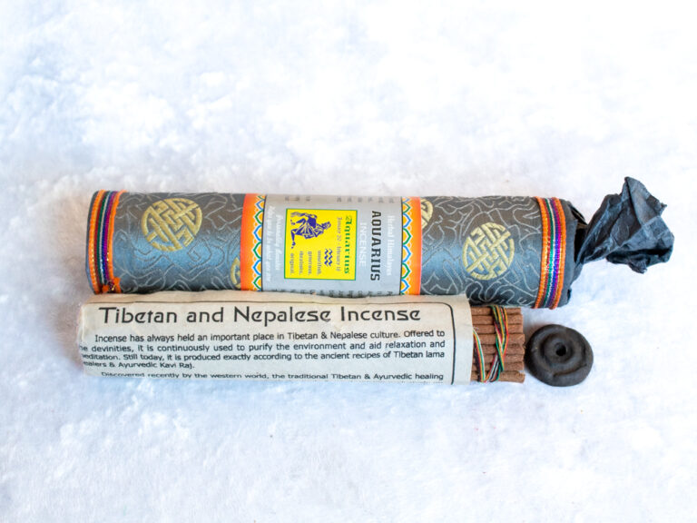 Wodnik kadzidło ziołowe z Himalajów w stylu tybetańskim z podstawką