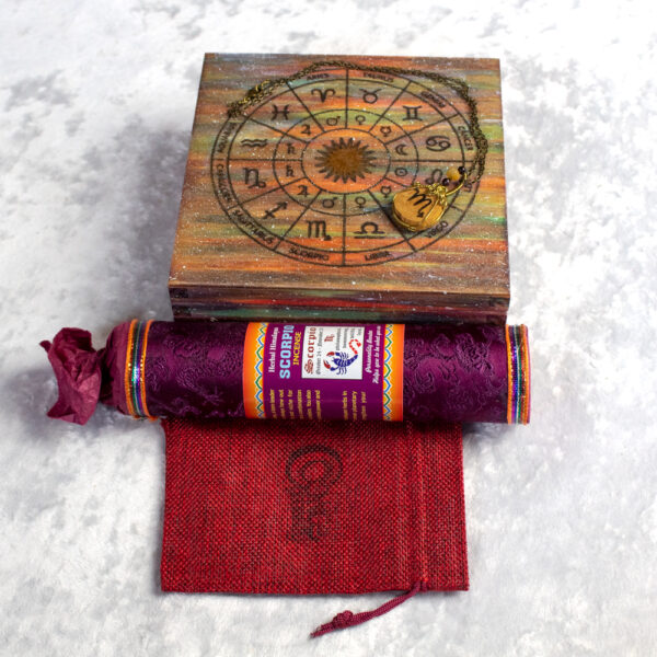 Zodiakalny Skorpion Zestaw Urodzinowy: naszyjnik z symbolem skorpiona i kamieniami naturalnymi, tybetańskie kadzidło naturalne, pudełko z kołem zodiaku