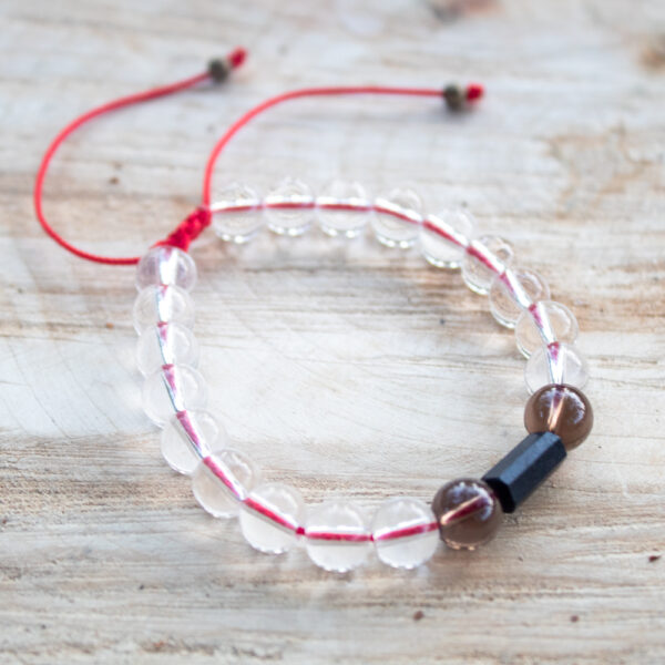 ochronna bransoletka z turmalinem i kwarcem dymnym na czerwonym sznurku, biżuteria z kamieni naturalnych
