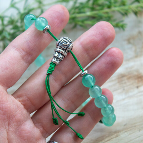 mala buddyjska na rękę z jadeitem zielonym na zielonym sznurku, bransoletka męska damska z kamieni naturalnych