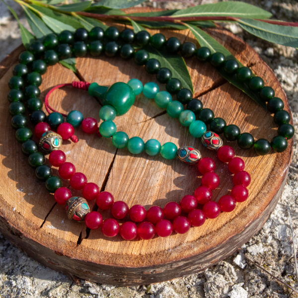 mala buddyjska zielona tara agat zielony jadeit czerwony 108 koralików do medytacji 8 mm