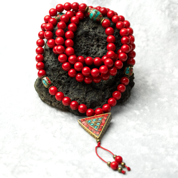 mala buddyjska z czerwonego jadeitu 8 mm, 108 korali z kamieni naturalnych wadżrajogini kurukulle
