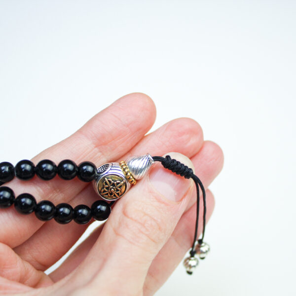 mala buddyjska z czarnego onyksu 6 mm ze stupą z symbolem podwójnej wadżry, 108 koralików do medytacji i mantry z czarnych kamieni naturalnych