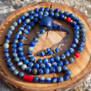 Mala buddyjska Lapis Lazuli, Koral Czerwony