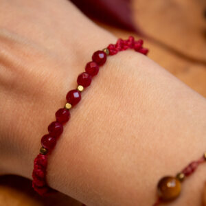 Czerwona Bransoletka Sznurkowa z Jadeitem “Miłość”