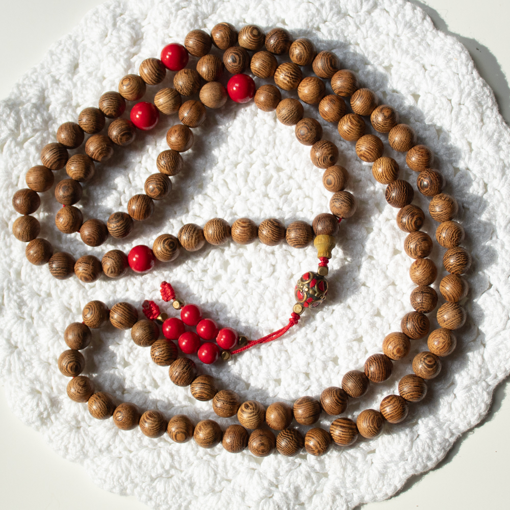 Mala buddyjska drewniana Czerwony Jadeit, naszyjnik 108 koralików