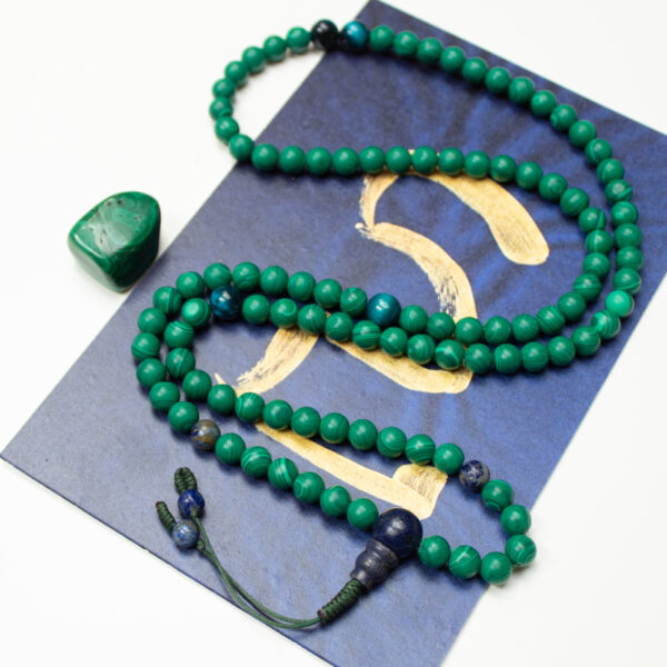 Mala buddyjska malachit, lapis lazuli, niebieskie tygrysie oko 6 mm z kamieni naturalnych